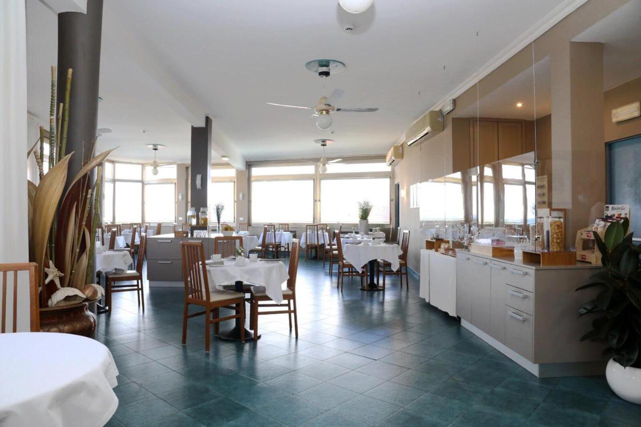Hotel Villa Igea Diano Marina Exterior foto