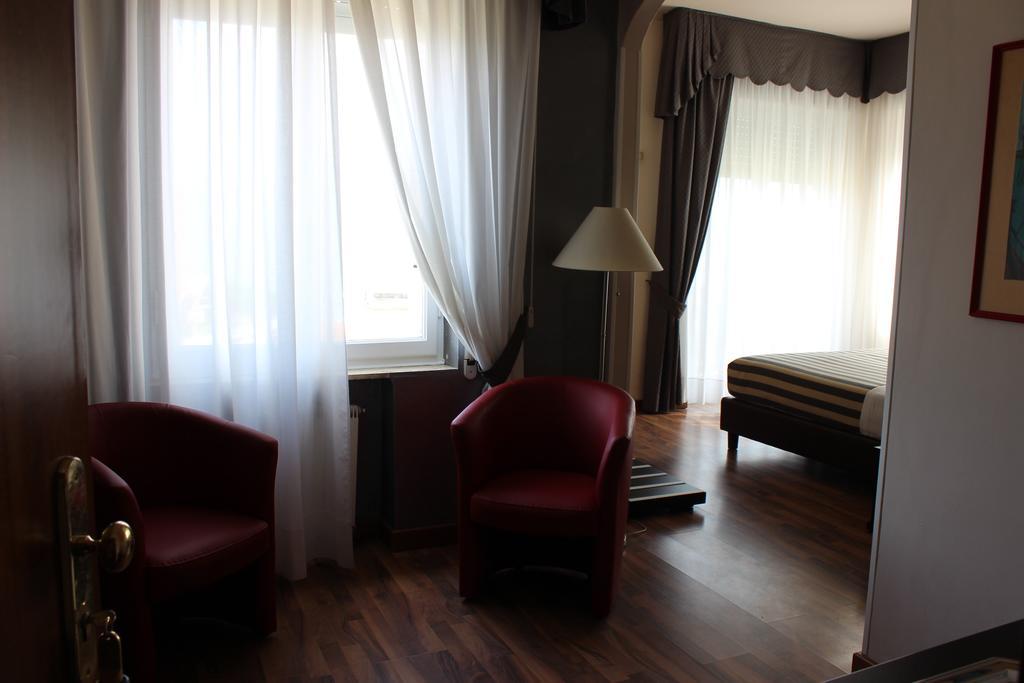 Hotel Villa Igea Diano Marina Exterior foto