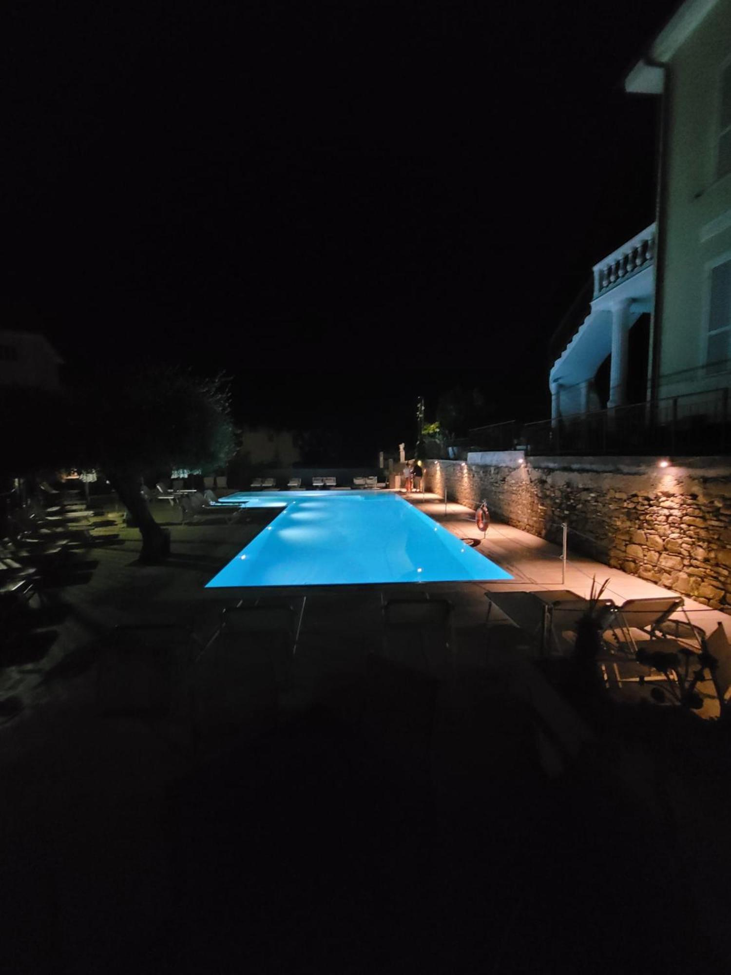 Hotel Villa Igea Diano Marina Exterior foto