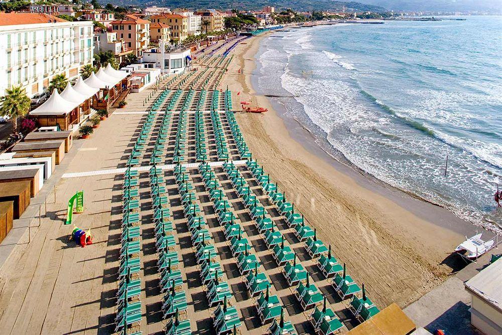 Hotel Villa Igea Diano Marina Exterior foto